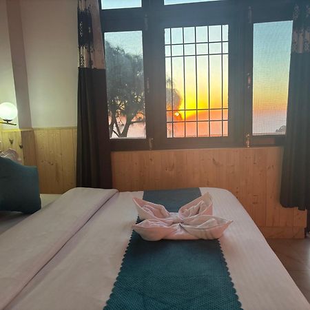 Urban Wave 2Bed Rooms By The North Edge Kasauli Dış mekan fotoğraf